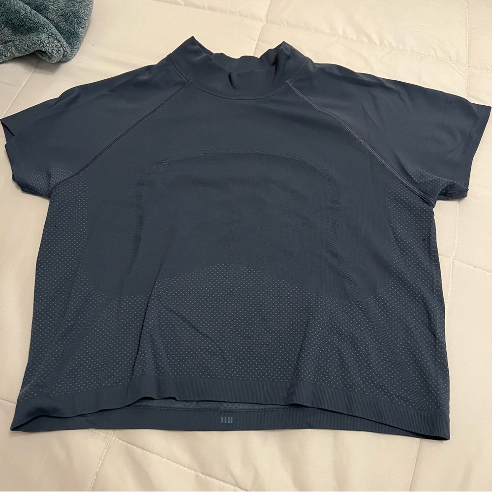 Lululemon High neck Swiftly Tech Crop 🤍